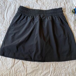 Athleta Womens Expedition Skirt with shorts